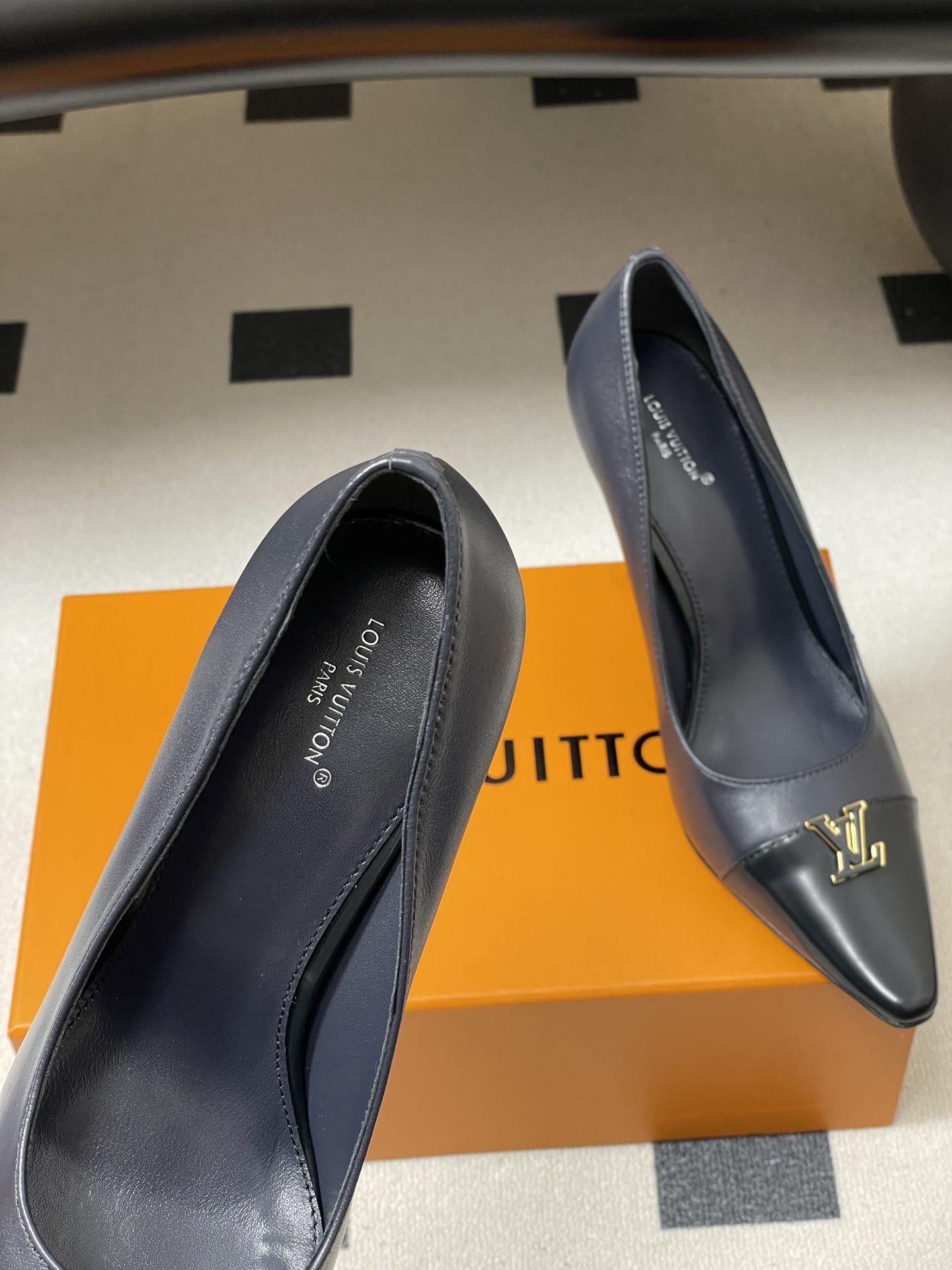 Women's high heels